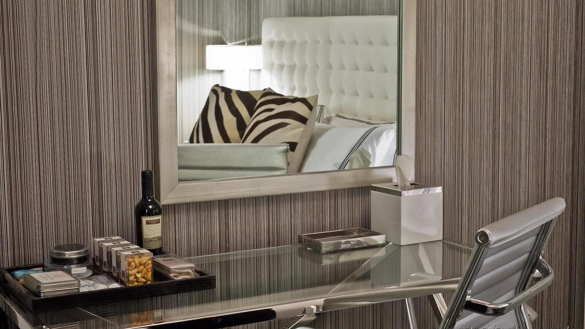 ניו יורק Moderne Hotel 4*, ניו יורק
